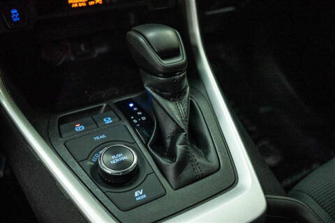 2021 Toyota RAV4 Hybrid LE