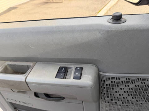 2009 Ford E-Series E-250