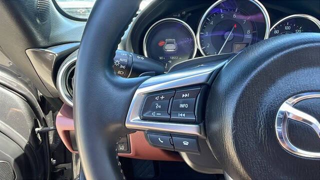 2017 Mazda MX-5 Miata RF Launch Edition SV