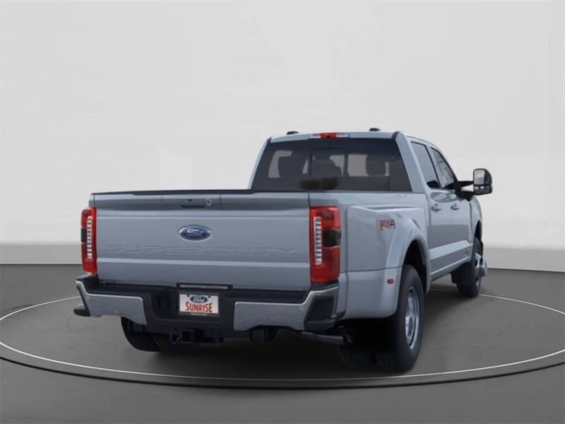 2025 Ford F-350 Super Duty Lariat