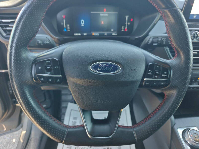 2024 Ford Escape ST-Line