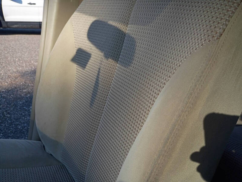 2011 Nissan Versa 1.8 SL