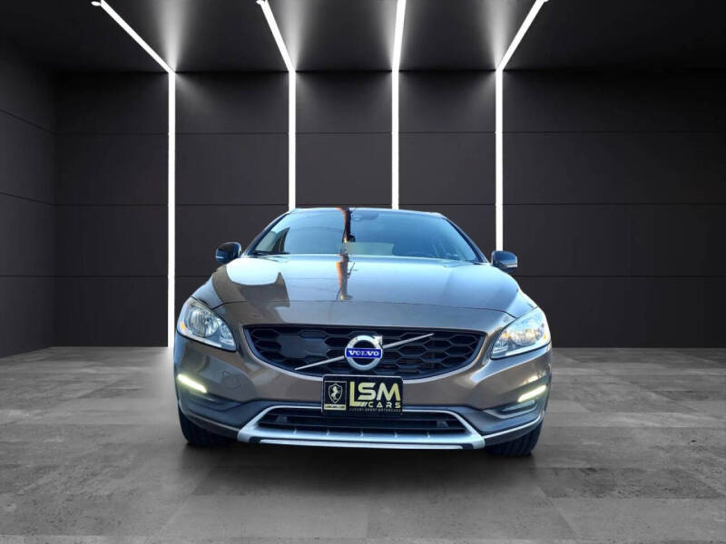 2017 Volvo V60 Cross Country T5 Premier