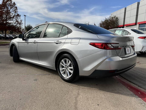 2025 Toyota Camry LE