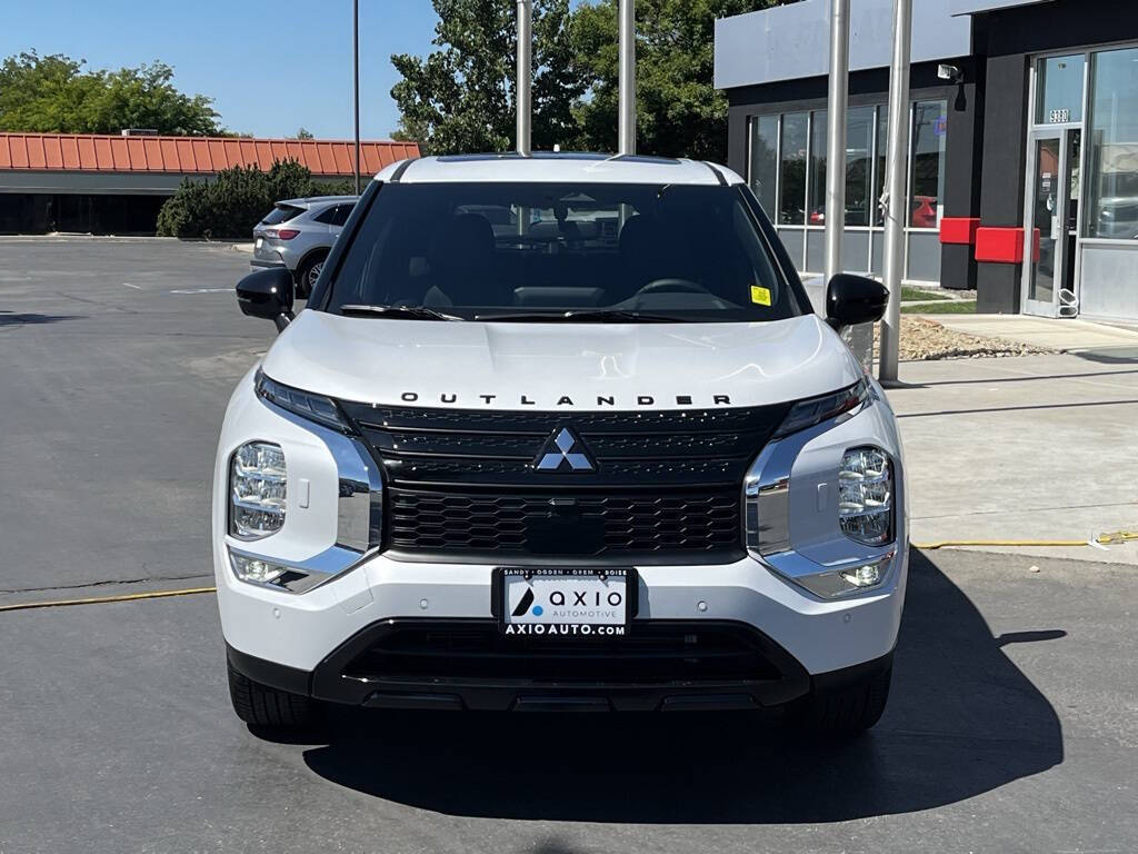 2024 Mitsubishi Outlander for sale at Axio Auto Boise in Boise, ID