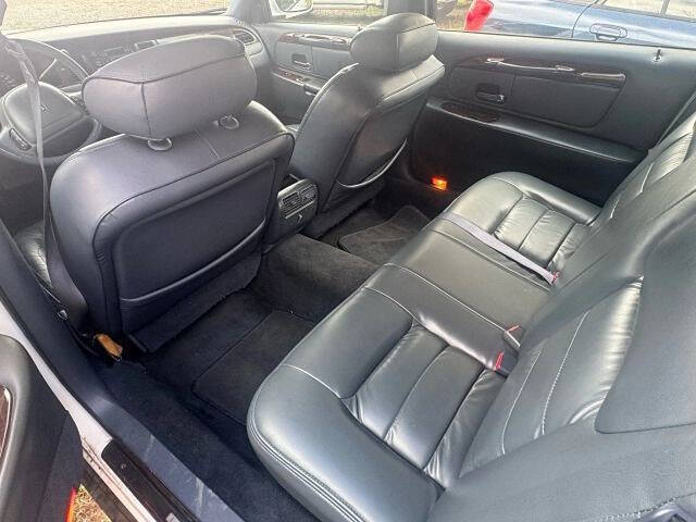 2000 Lincoln Town Car Executive