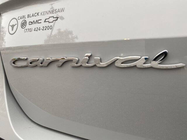 2022 Kia Carnival EX