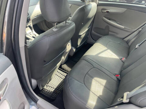 2012 Toyota Corolla LE