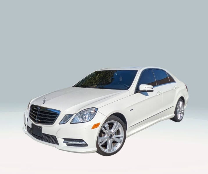 2012 Mercedes-Benz E-Class E350 Luxury photo 2