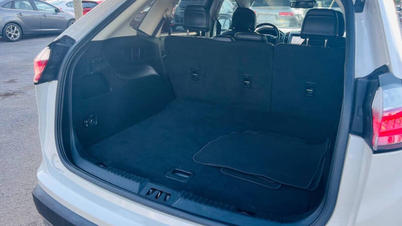 2019 Ford Edge SEL