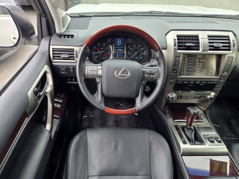2017 Lexus GX 460