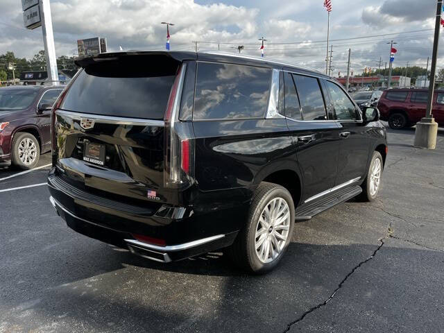 2021 Cadillac Escalade Luxury