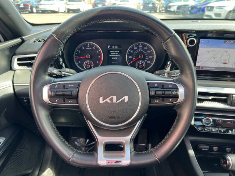 2022 Kia K5