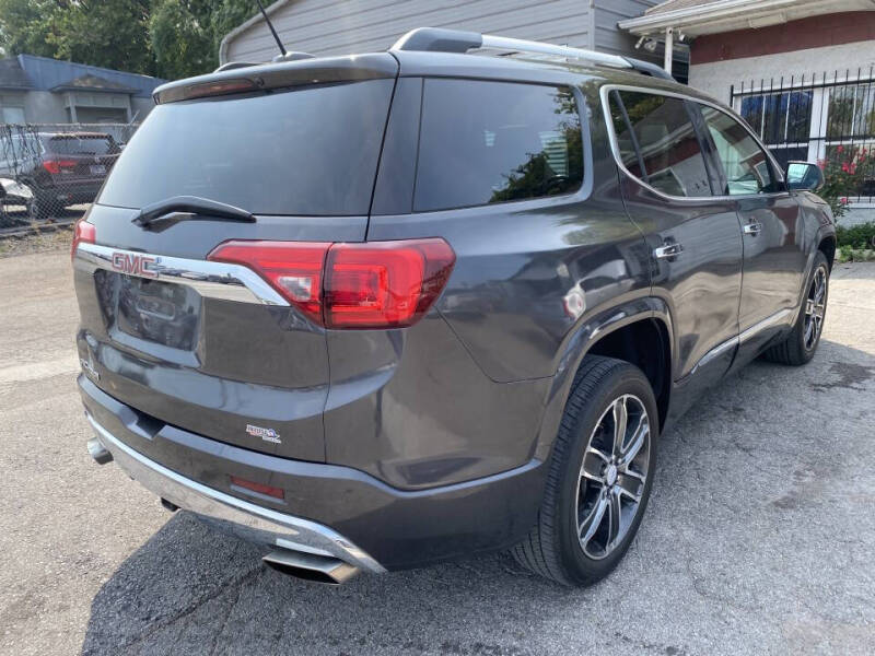 2017 GMC Acadia Denali
