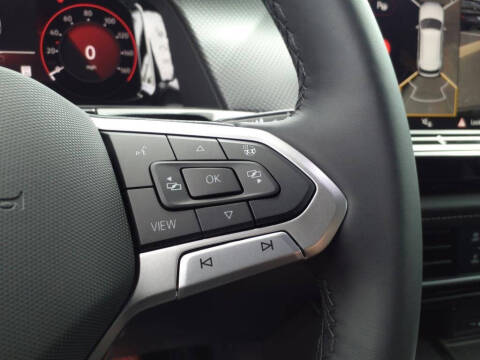 2025 Volkswagen Atlas Cross Sport SEL Premium R-Line 4Motion