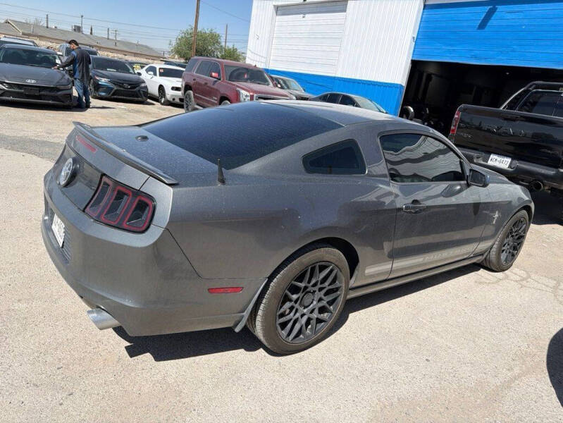 2013 Ford Mustang V6 Premium