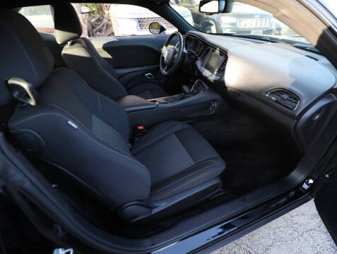 2016 Dodge Challenger SXT