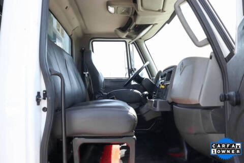 2018 International DuraStar 4300
