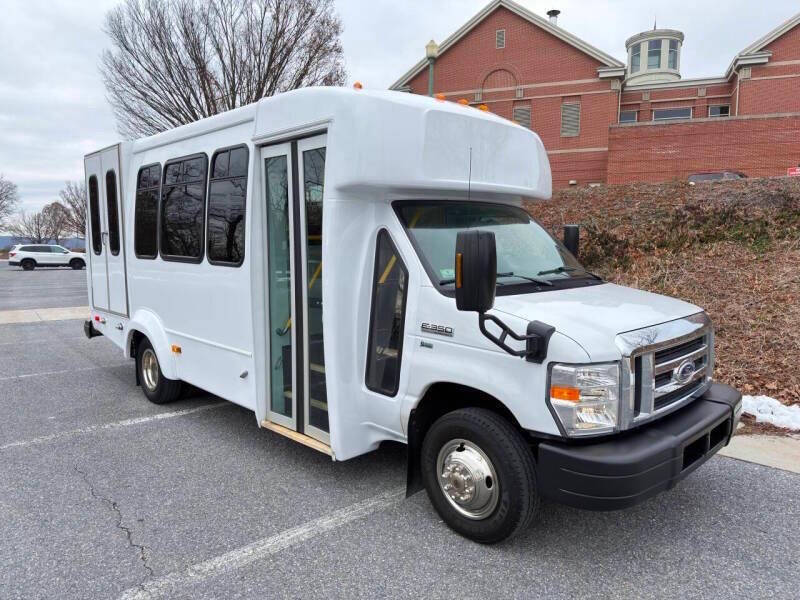2014 Ford E-450