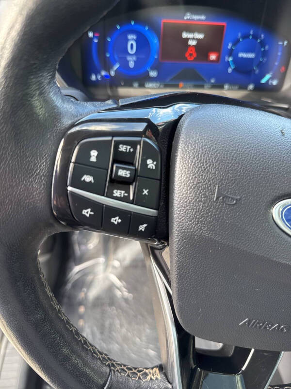 2021 Ford Escape Titanium