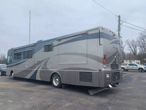 2004 Freightliner XC Chassis