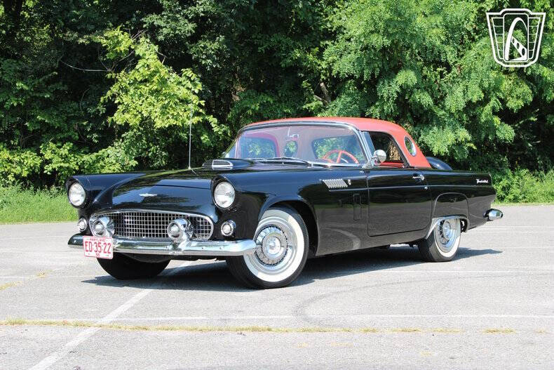 1956 Ford Thunderbird