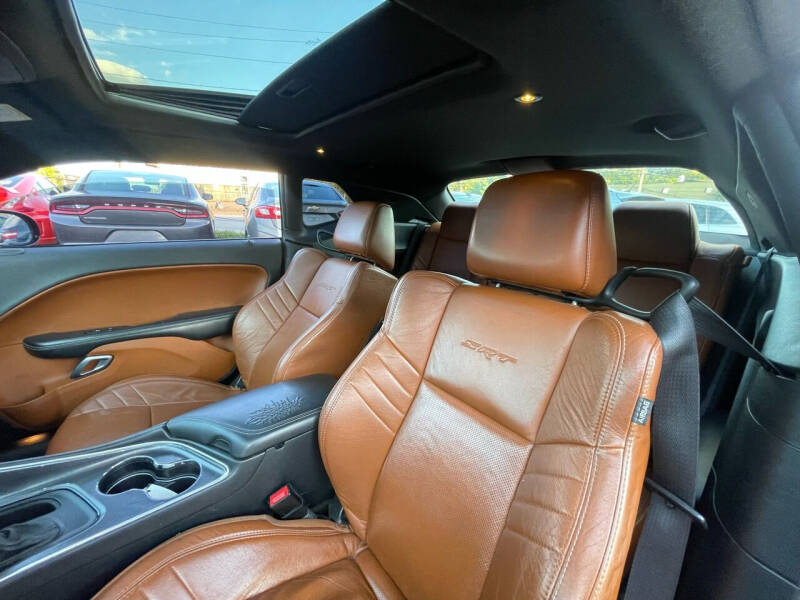 2015 Dodge Challenger SRT 392