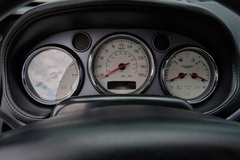 2003 Aston Martin V12 Vanquish