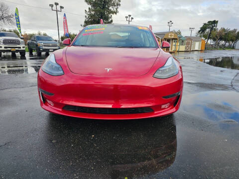 2023 Tesla Model 3 Performance