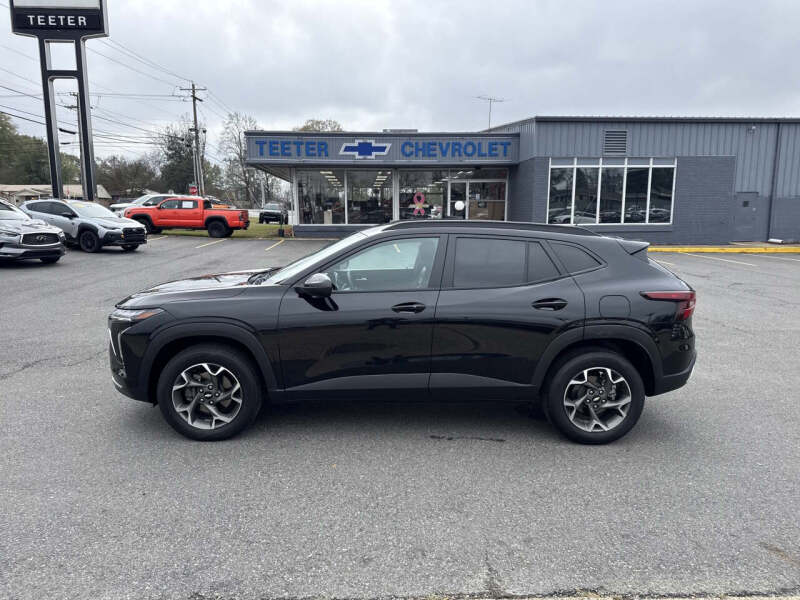 2024 Chevrolet Trax LT