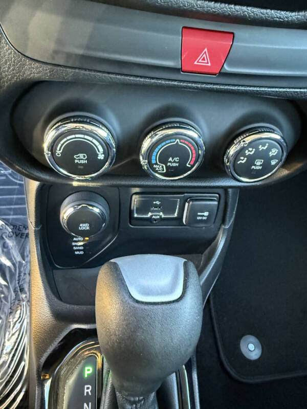 2017 Jeep Renegade Altitude