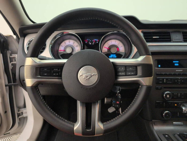 2010 Ford Mustang V6 Premium