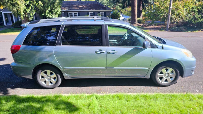 2004 Toyota Sienna