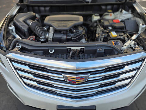 2017 Cadillac XT5 Premium Luxury