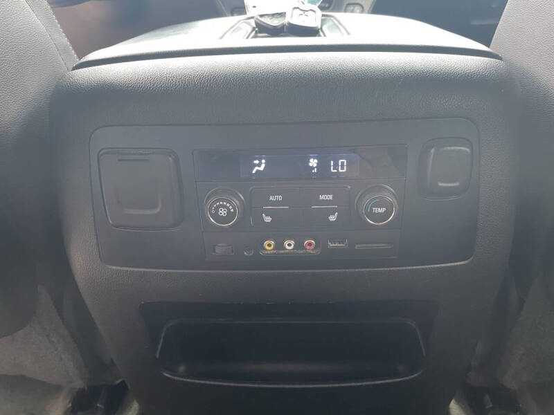 2015 GMC Yukon XL SLT