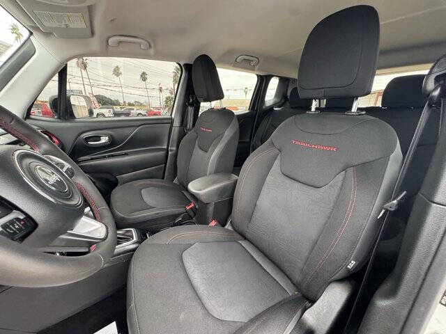 2023 Jeep Renegade Trailhawk