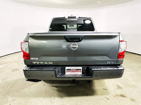 2024 Nissan Titan SV