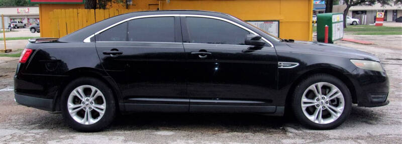 2014 Ford Taurus SEL