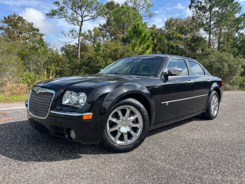 2010 Chrysler 300 for sale at VICTORY LANE AUTO SALES in Port Richey FL