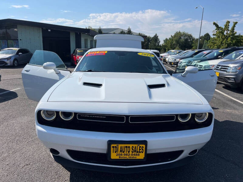2018 Dodge Challenger SXT Plus