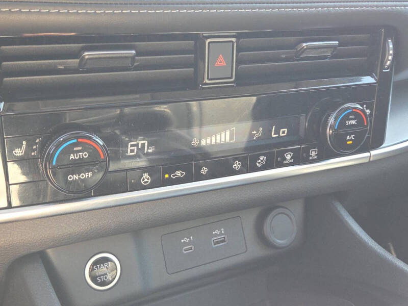 2022 Nissan Rogue SV