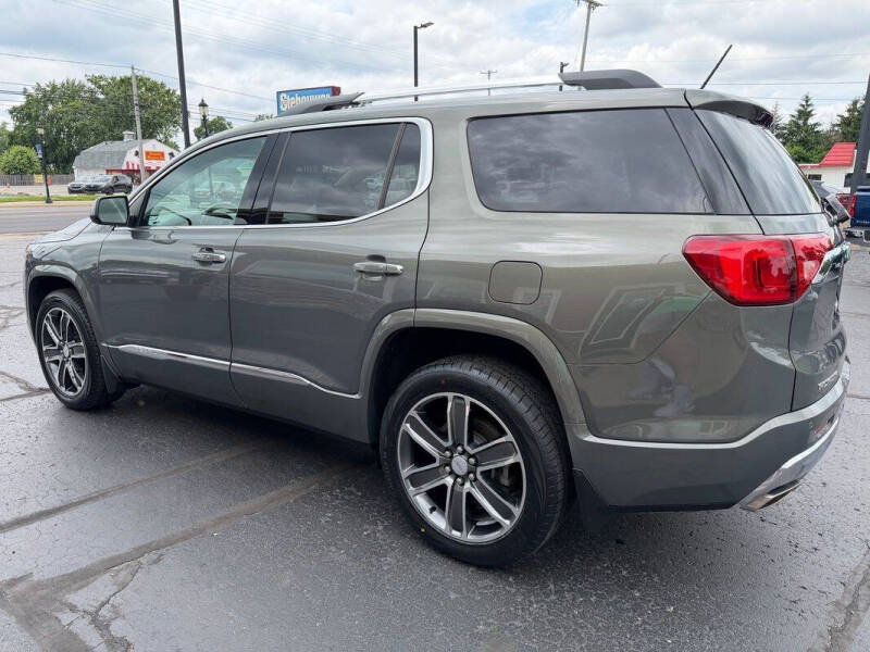 2017 GMC Acadia Denali