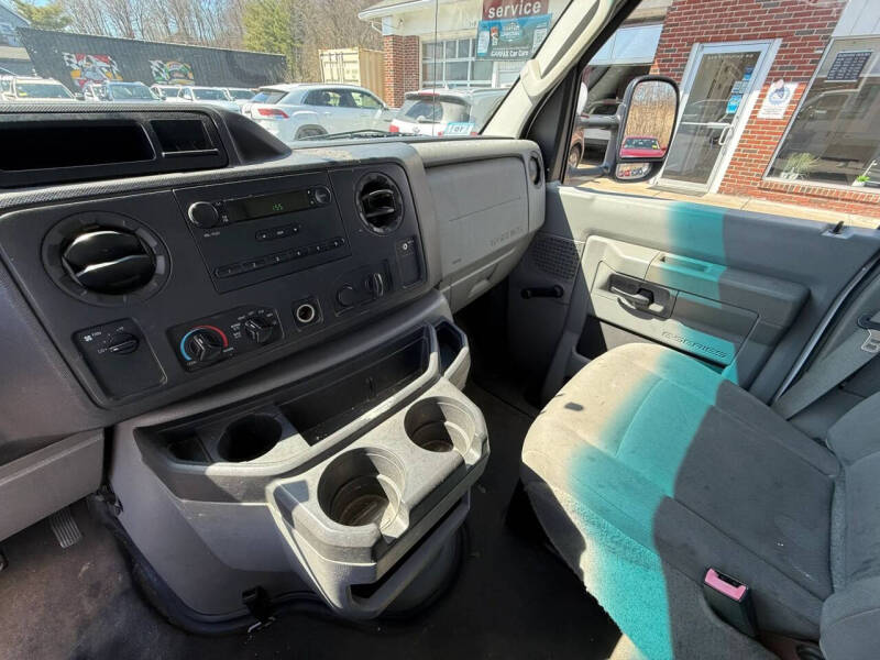 2012 Ford E-Series