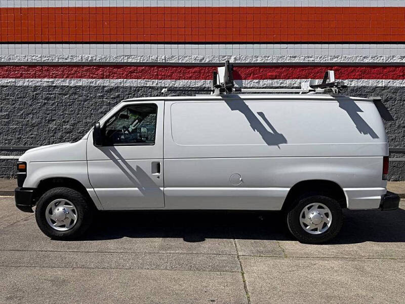 2013 Ford E-Series E-250