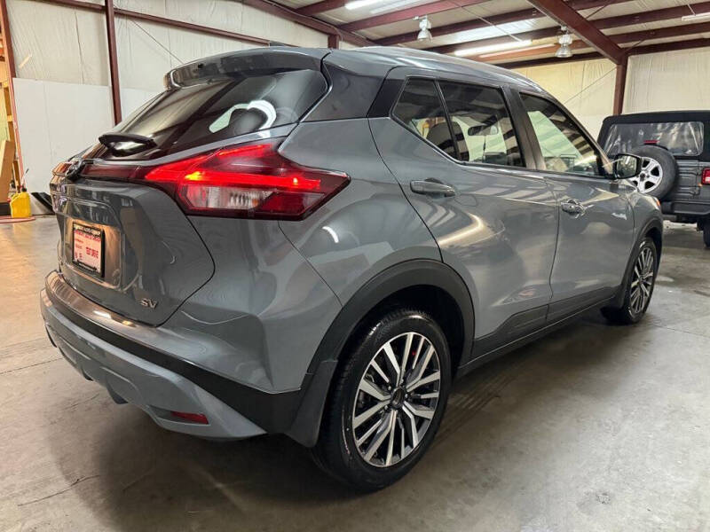 2023 Nissan Kicks SV