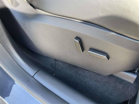 2024 Tesla Model Y Performance