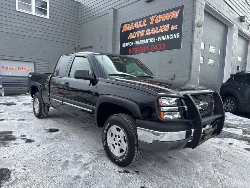 2005 Chevrolet Silverado 1500 for sale at Small Town Auto Sales Inc. in Hazleton PA