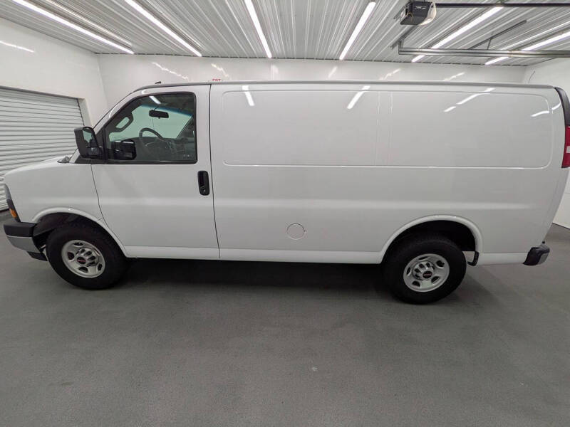 2021 GMC Savana 2500
