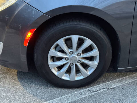 2019 Chrysler Pacifica Touring L