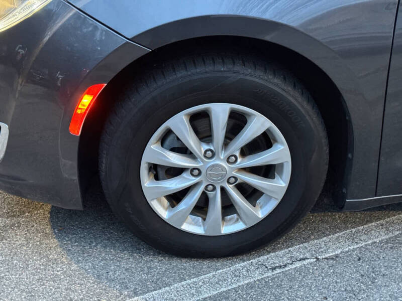 2019 Chrysler Pacifica Touring L